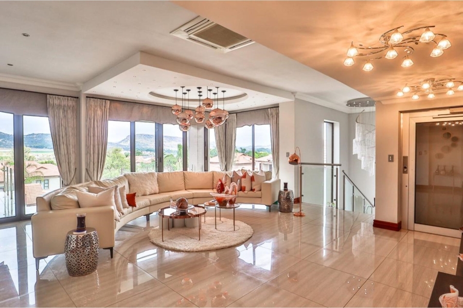 6 Bedroom Property for Sale in Birdwood Estate North West